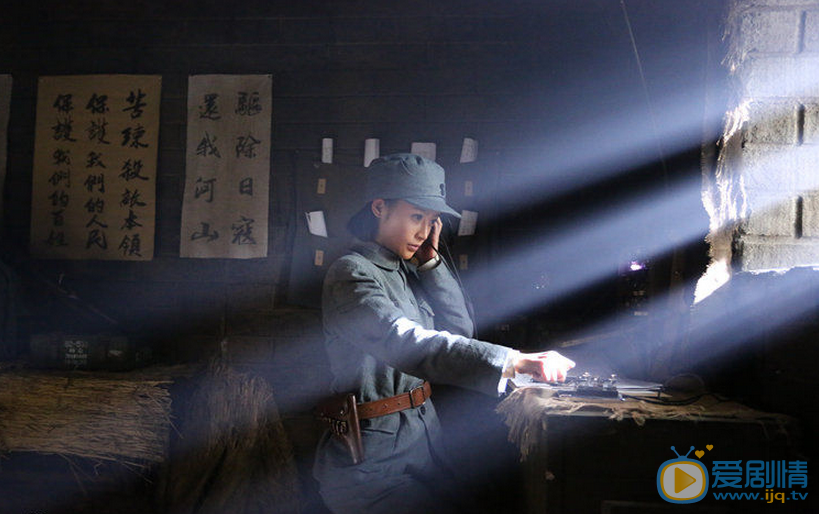 瑛子《长江红》剧照 瑛子高清写真_瑛子高清剧照