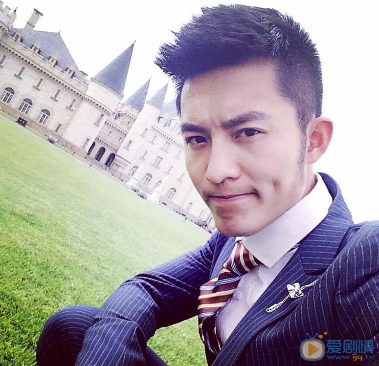 王关彭生活照 王关彭高清写真_王关彭高清剧照