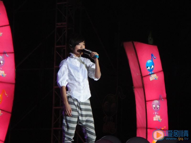 许飞巡演演唱会 许飞高清写真_许飞高清剧照