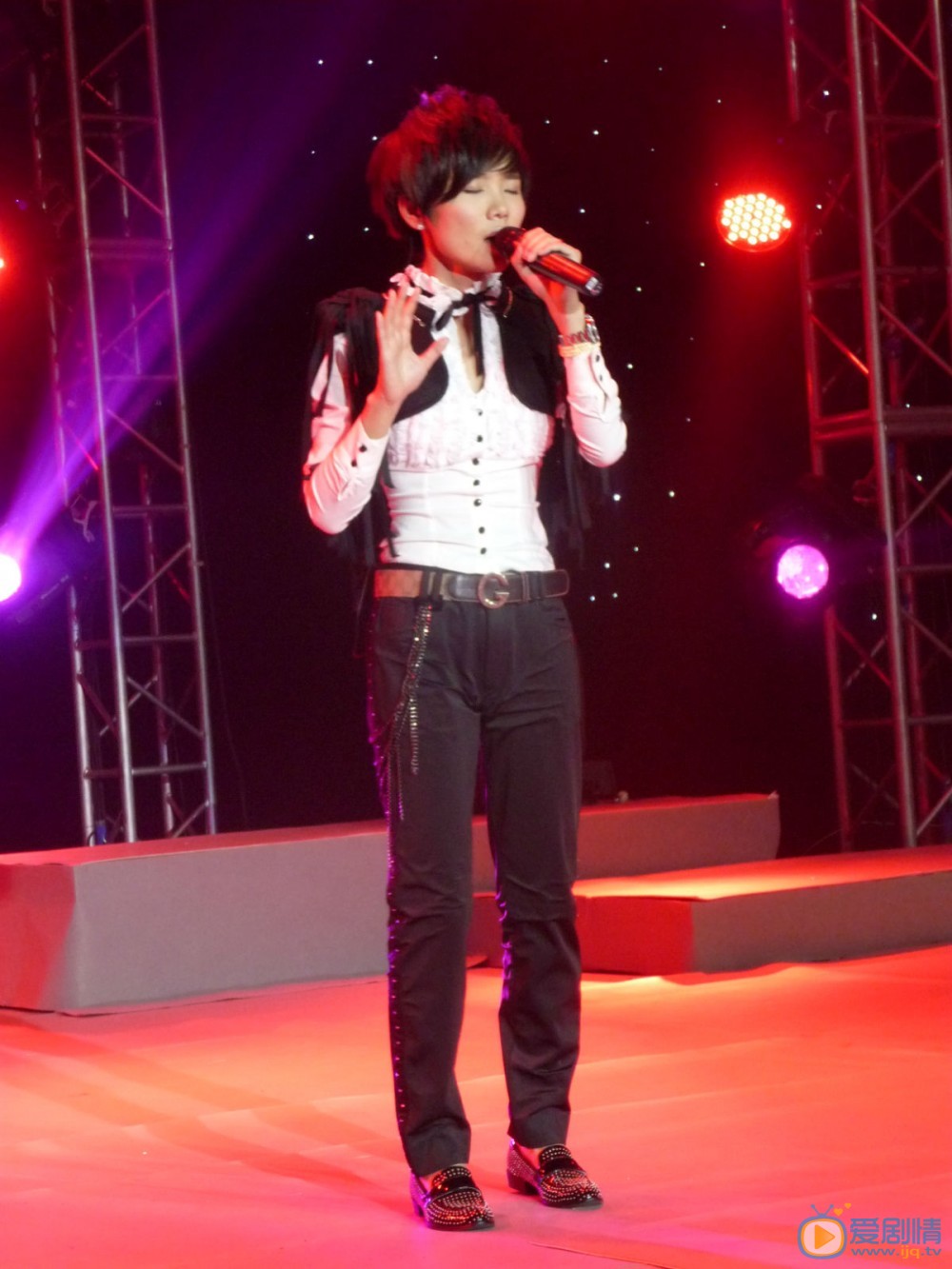 许飞巡演演唱会 许飞高清写真_许飞高清剧照