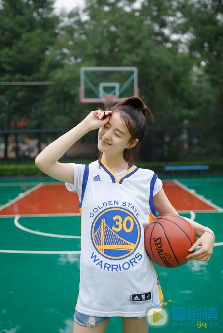 王佳宇篮球写真 王佳宇高清写真_王佳宇高清剧照