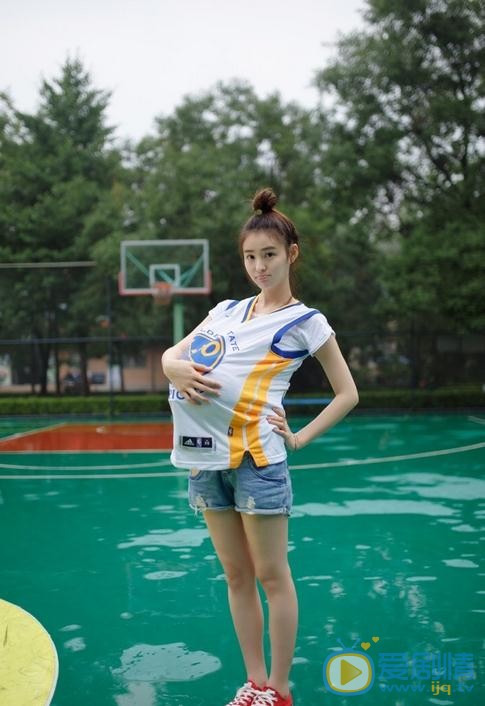 王佳宇篮球写真 王佳宇高清写真_王佳宇高清剧照