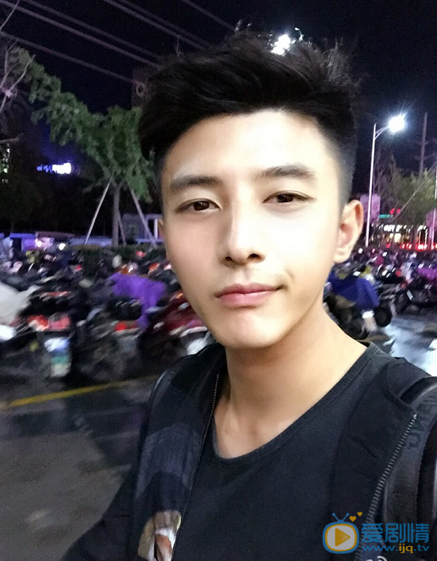 褚前呀生活照 褚前呀高清写真_褚前呀高清剧照