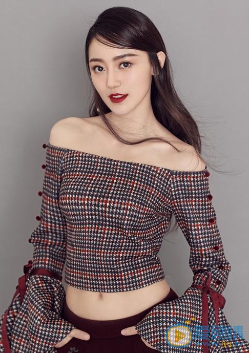 醉玲珑朵霞是谁演的？醉玲珑朵霞扮演者黄梦莹个人资料、写真及生活照