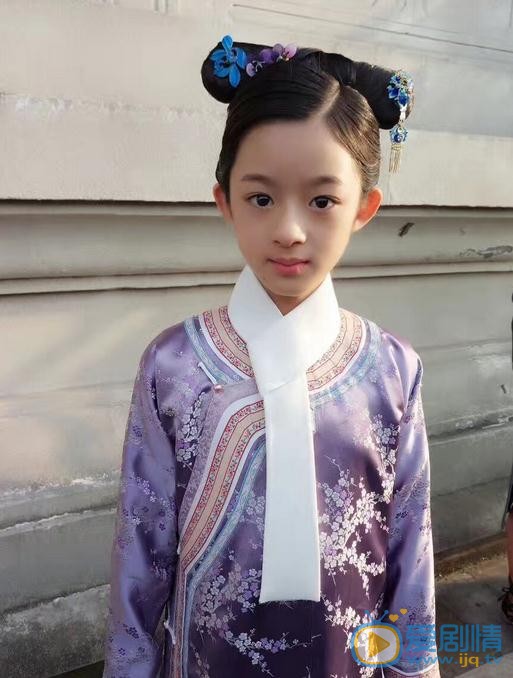 黄杨钿甜片场照 黄杨钿甜高清写真_黄杨钿甜高清剧照