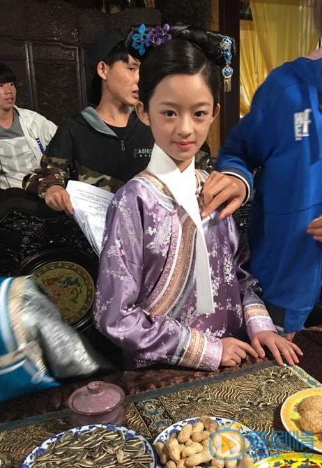 黄杨钿甜片场照 黄杨钿甜高清写真_黄杨钿甜高清剧照