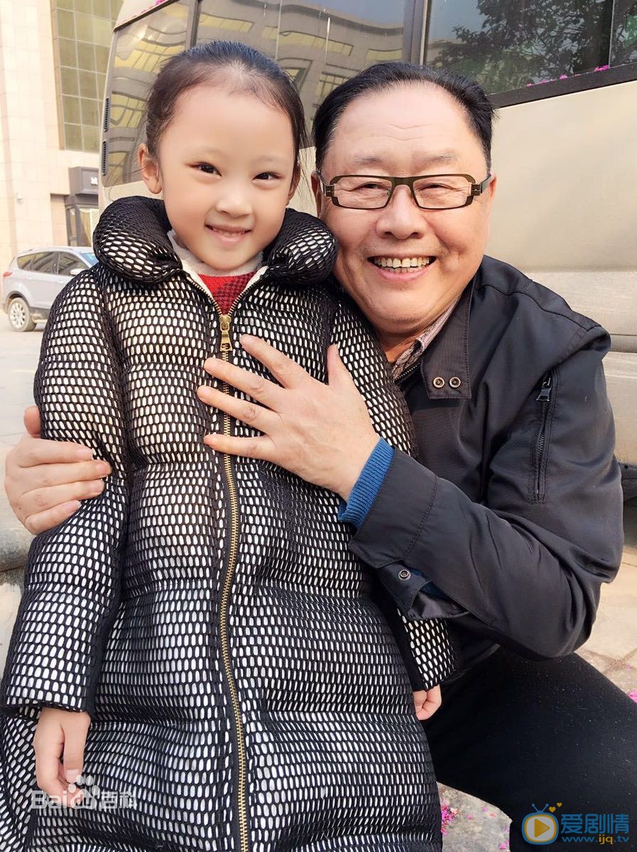 张婉儿明星合照 张婉儿高清写真_张婉儿高清剧照