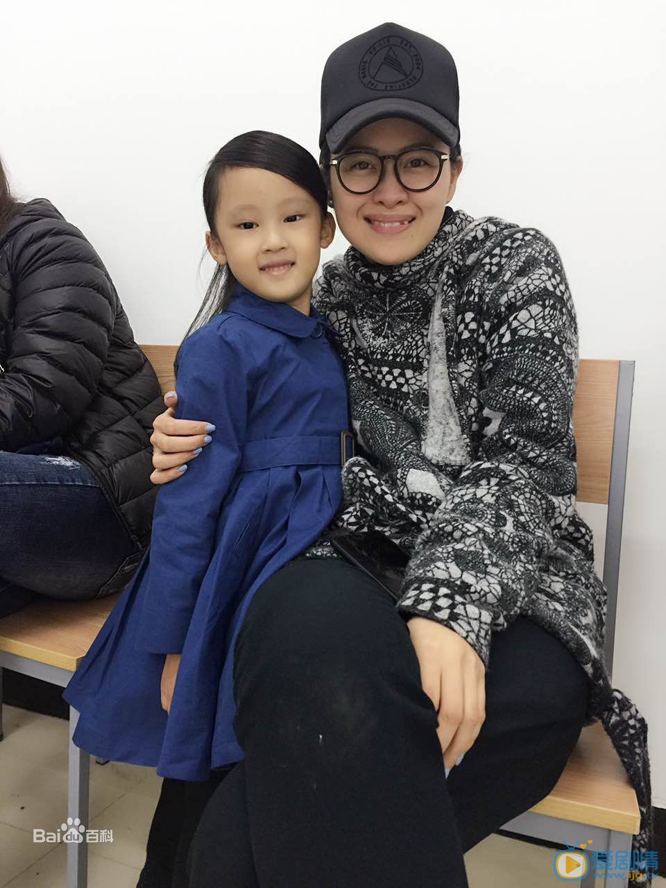 张婉儿明星合照 张婉儿高清写真_张婉儿高清剧照