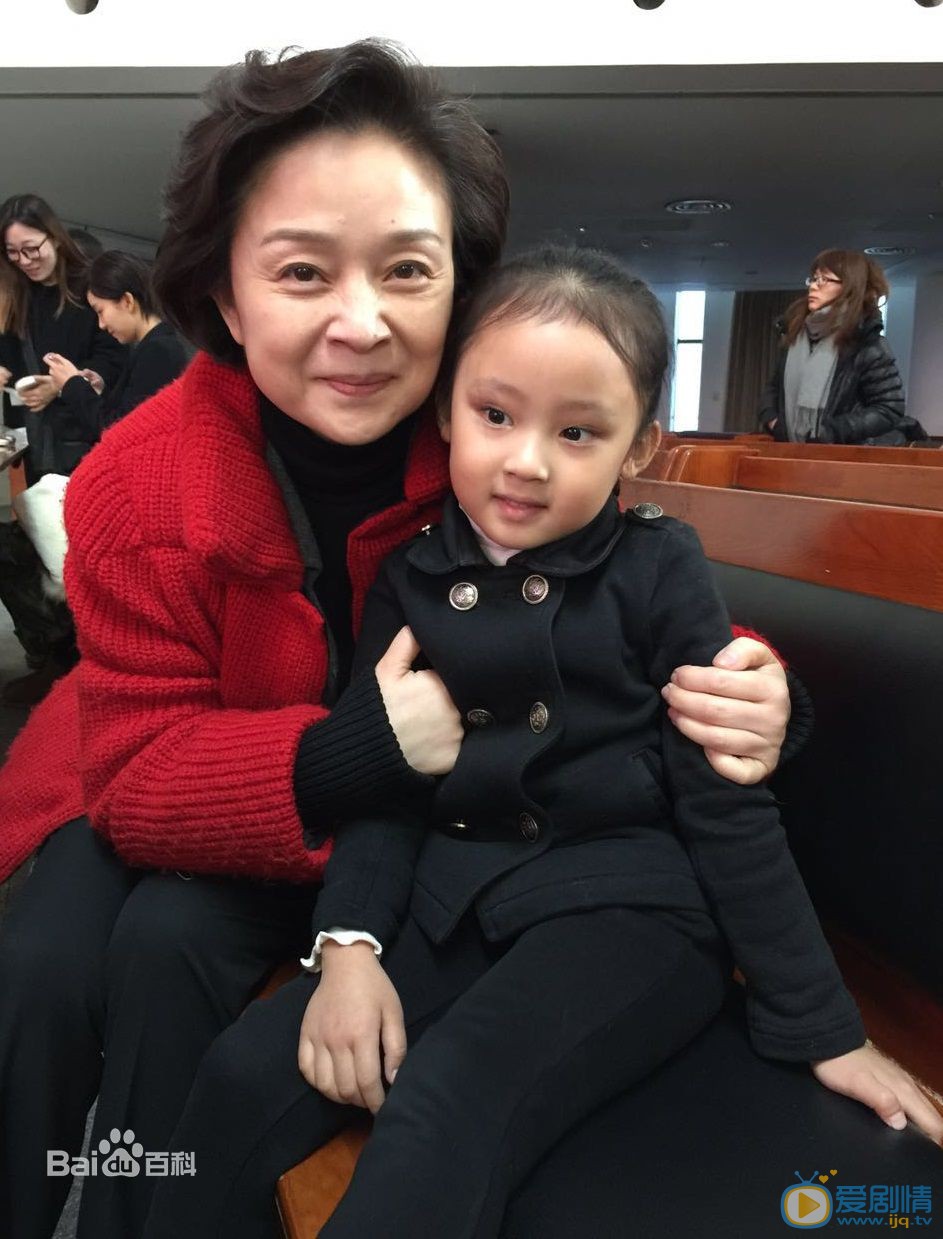张婉儿明星合照 张婉儿高清写真_张婉儿高清剧照