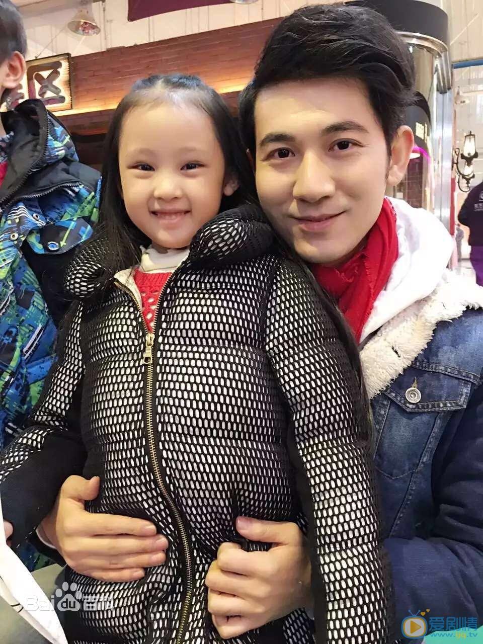 张婉儿明星合照 张婉儿高清写真_张婉儿高清剧照