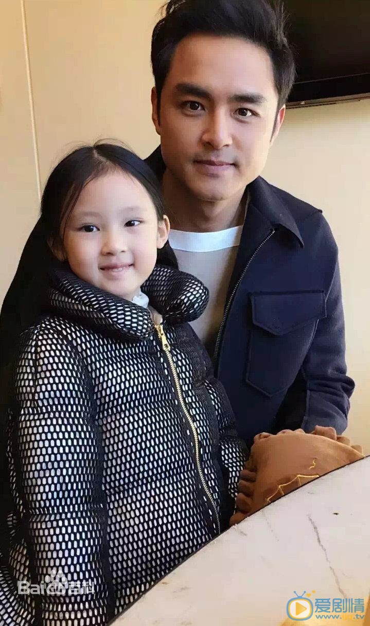 张婉儿明星合照 张婉儿高清写真_张婉儿高清剧照