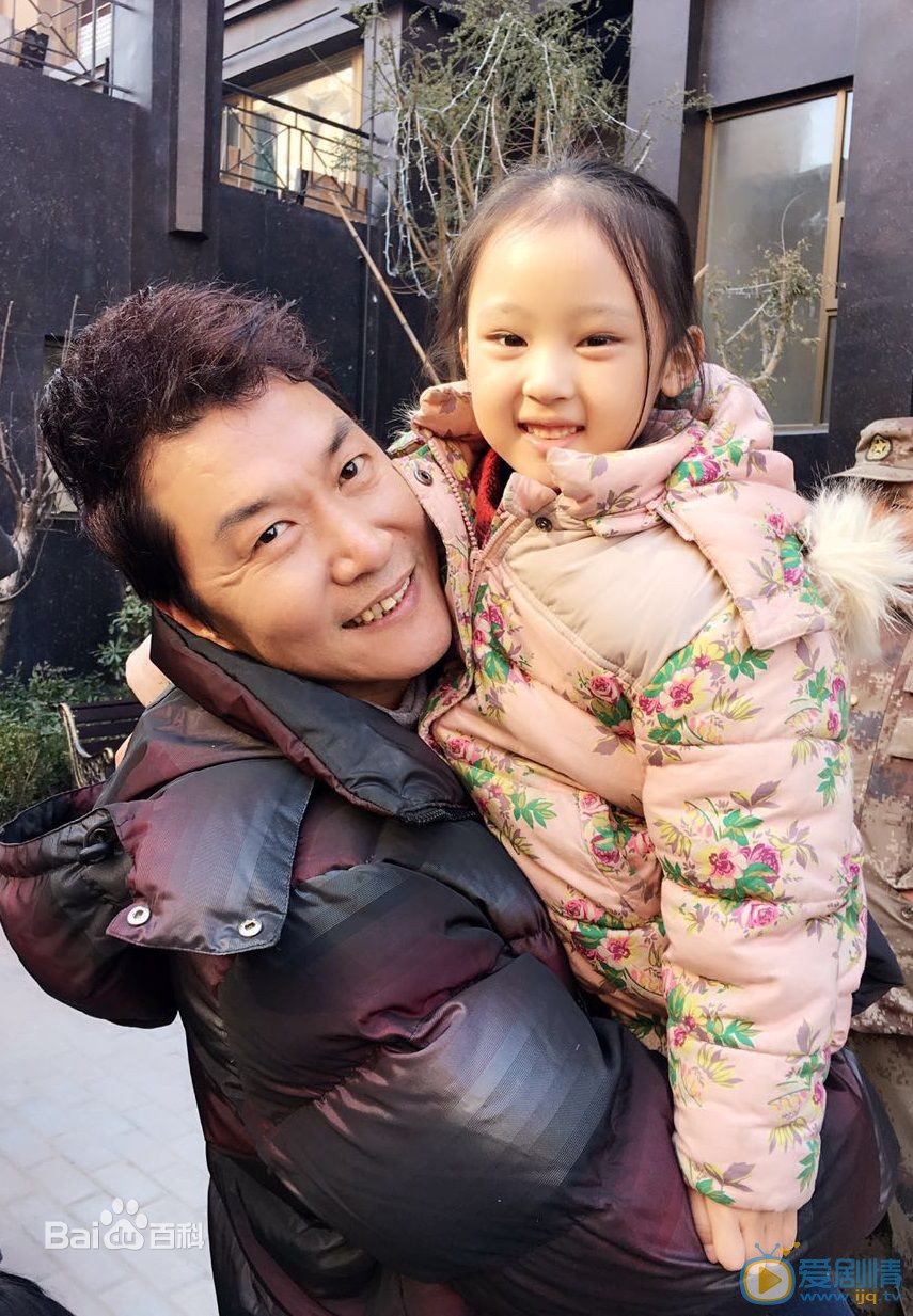 张婉儿明星合照 张婉儿高清写真_张婉儿高清剧照