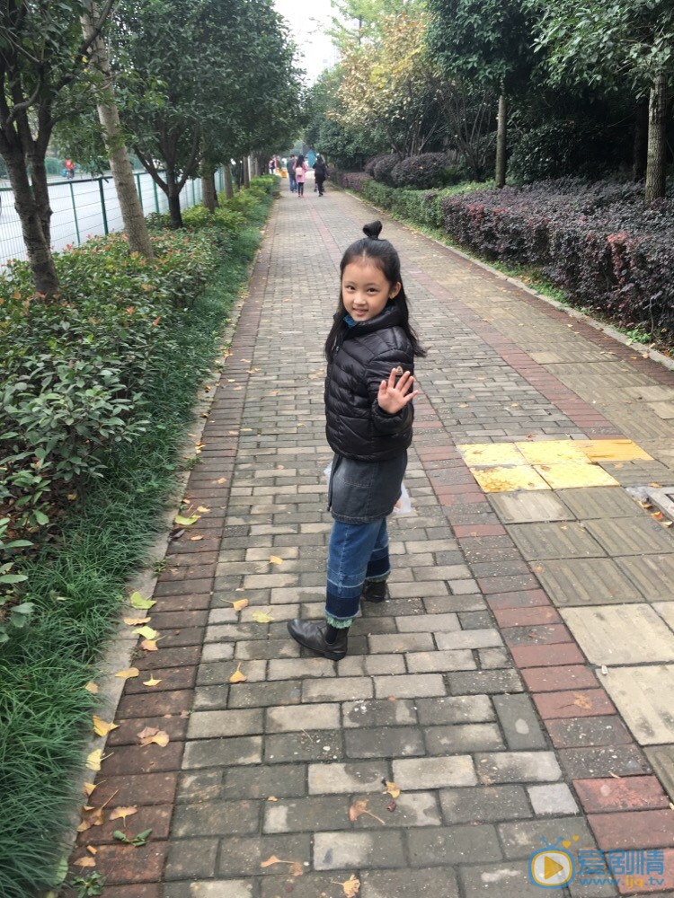 张婉儿生活照 张婉儿高清写真_张婉儿高清剧照