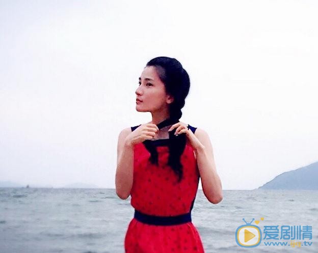 王艺曈海边照 王艺曈高清写真_王艺曈高清剧照