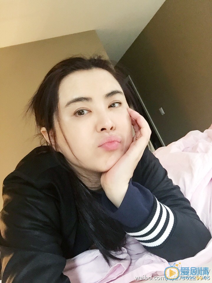 王祖贤近期自拍照 王祖贤高清写真_王祖贤高清剧照