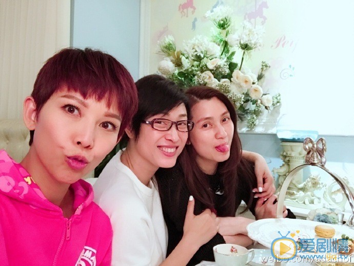 陈法蓉旧友合照 陈法蓉高清写真_陈法蓉高清剧照