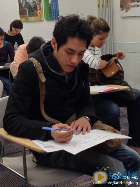 蓝正龙生活照 蓝正龙高清写真_蓝正龙高清剧照