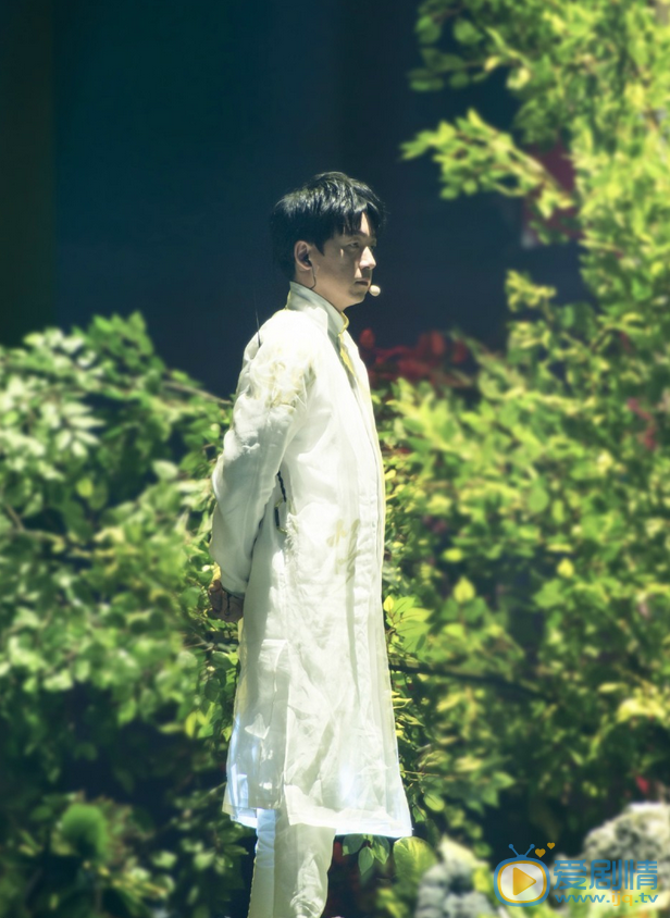 潘粤明《跨界歌王》节目照 潘粤明高清写真_潘粤明高清剧照