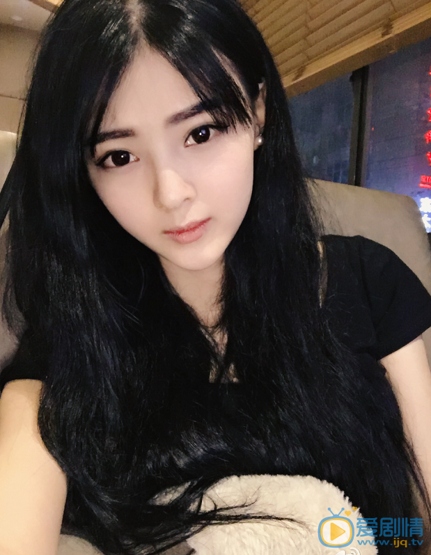 张潘靓子生活照 张潘靓子高清写真_张潘靓子高清剧照