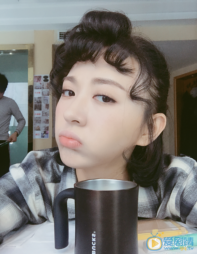 徐小飒卖萌照 徐小飒高清写真_徐小飒高清剧照