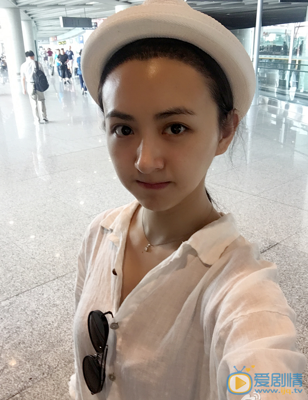 徐小飒卖萌照 徐小飒高清写真_徐小飒高清剧照