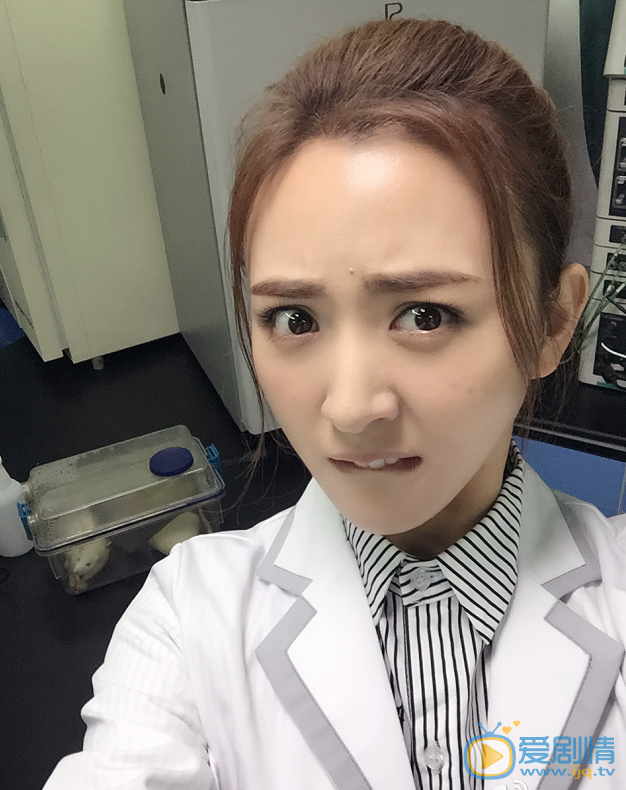 徐小飒卖萌照 徐小飒高清写真_徐小飒高清剧照