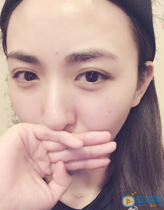 徐小飒卖萌照 徐小飒高清写真_徐小飒高清剧照