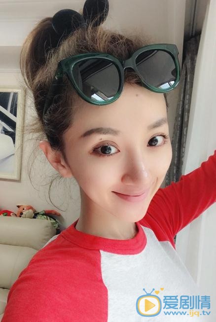 盛堂娜生活照 盛堂娜高清写真_盛堂娜高清剧照