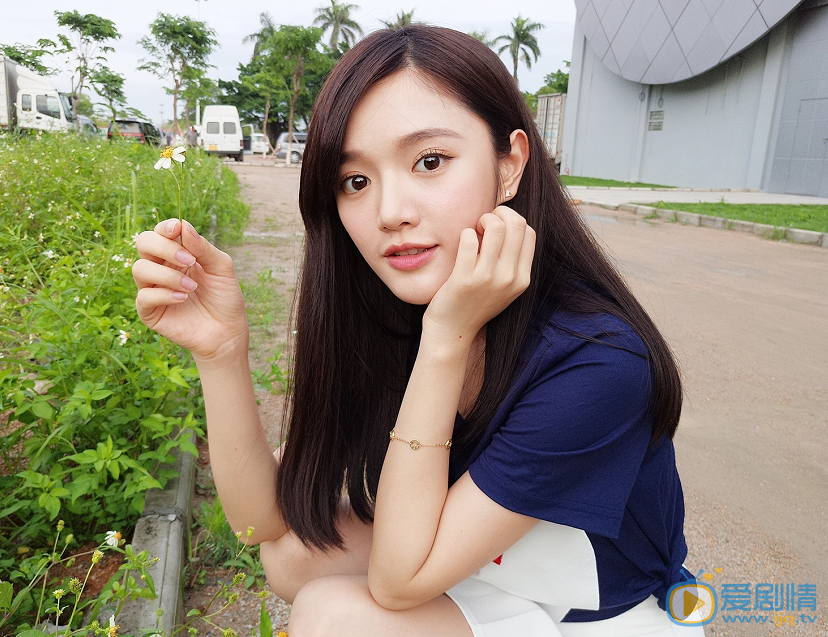 林妍柔街拍写真 林妍柔高清写真_林妍柔高清剧照