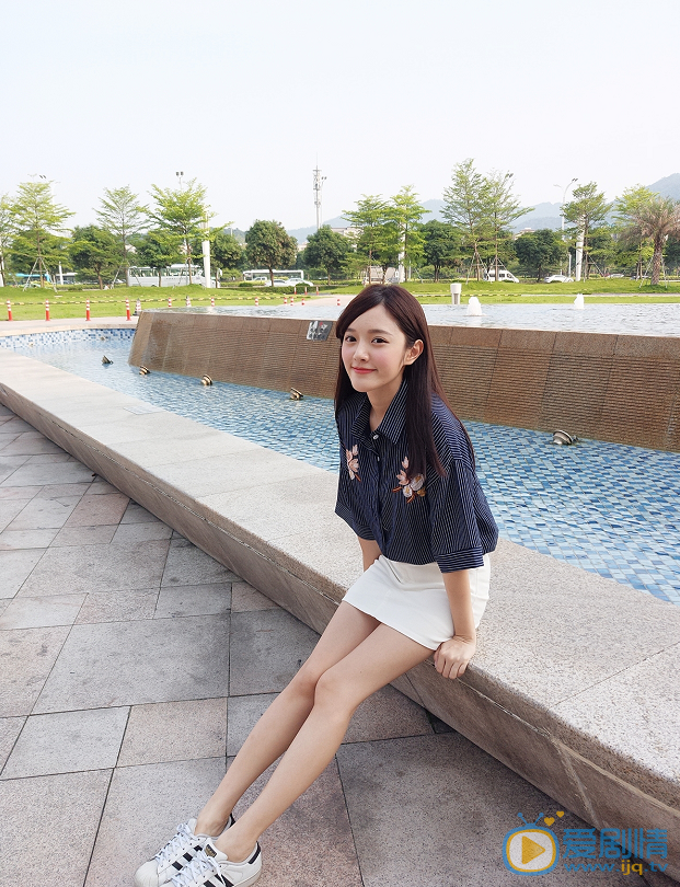 林妍柔街拍写真 林妍柔高清写真_林妍柔高清剧照
