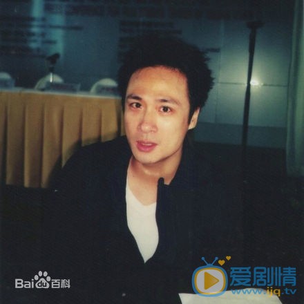 吴镇宇早期青涩照 吴镇宇高清写真_吴镇宇高清剧照
