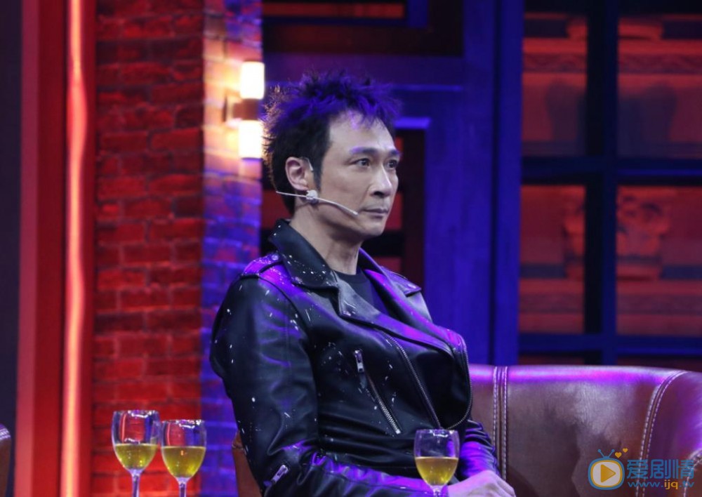 吴镇宇综艺节目照 吴镇宇高清写真_吴镇宇高清剧照