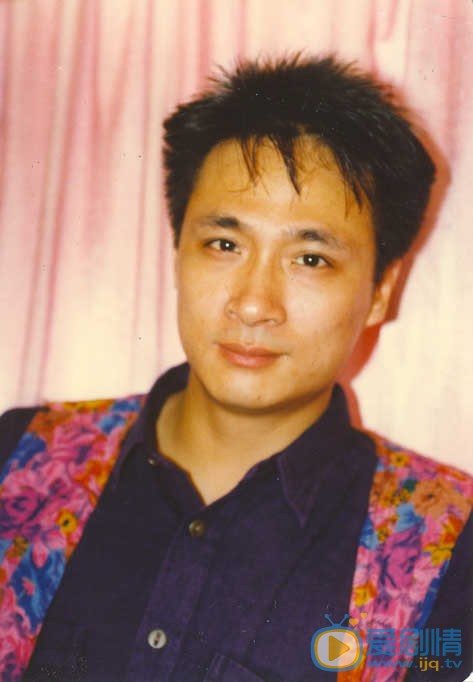 吴镇宇早期青涩照 吴镇宇高清写真_吴镇宇高清剧照