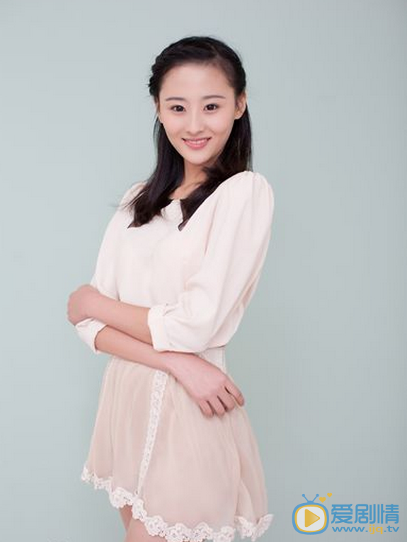  我的前半生桑卓董是谁演的？桑卓董扮演者关雪盈个人资料及写真生活照欣赏