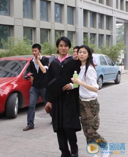 卢杉朋友合照 卢杉高清写真_卢杉高清剧照