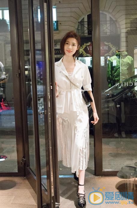 卢杉巴黎时装周 卢杉高清写真_卢杉高清剧照