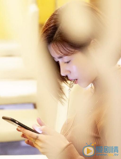 卢杉生活照 卢杉高清写真_卢杉高清剧照