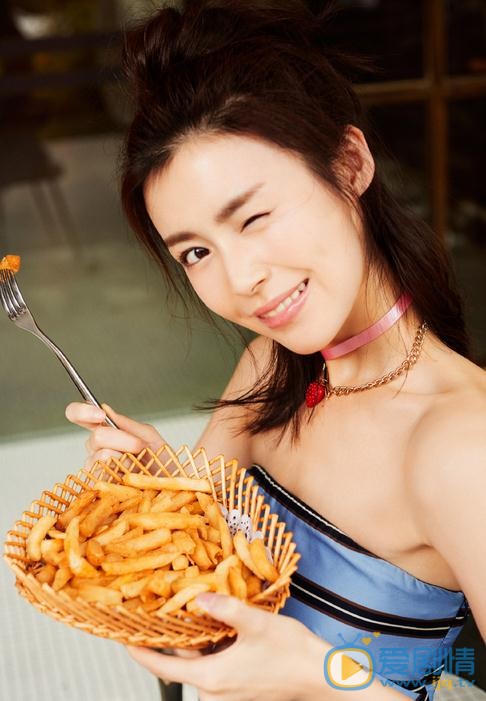 卢杉小性感写真 卢杉高清写真_卢杉高清剧照