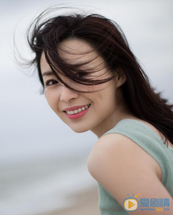 卢杉海边写真 卢杉高清写真_卢杉高清剧照