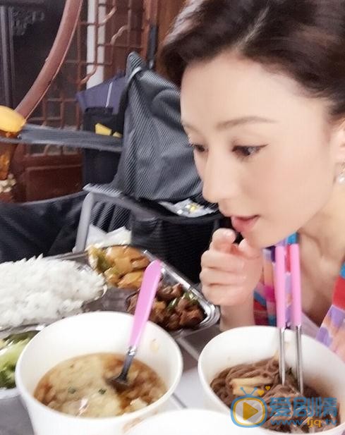 周庭伊片场照 周庭伊高清写真_周庭伊高清剧照