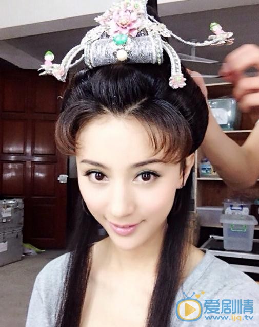 周庭伊片场照 周庭伊高清写真_周庭伊高清剧照