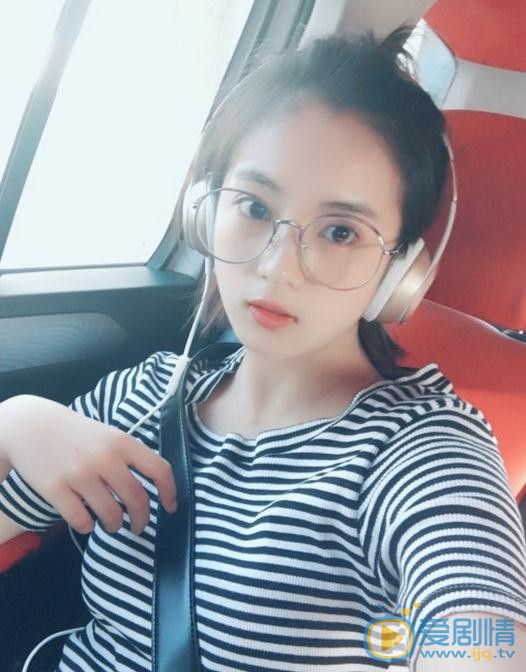 张雅钦生活照 张雅钦高清写真_张雅钦高清剧照