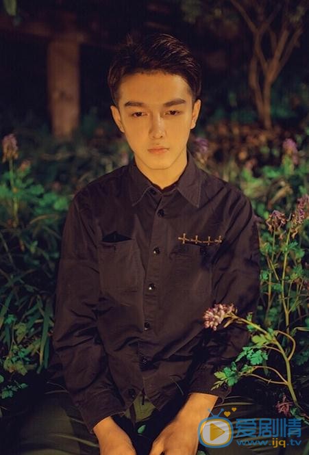 王浩歌夜色写真 王浩歌夜色写真