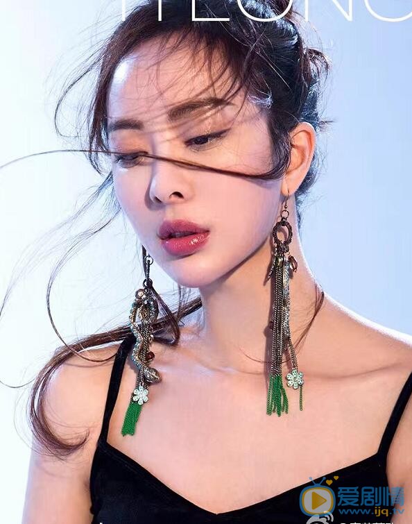 童苡萱时尚写真 童苡萱高清写真_童苡萱高清剧照