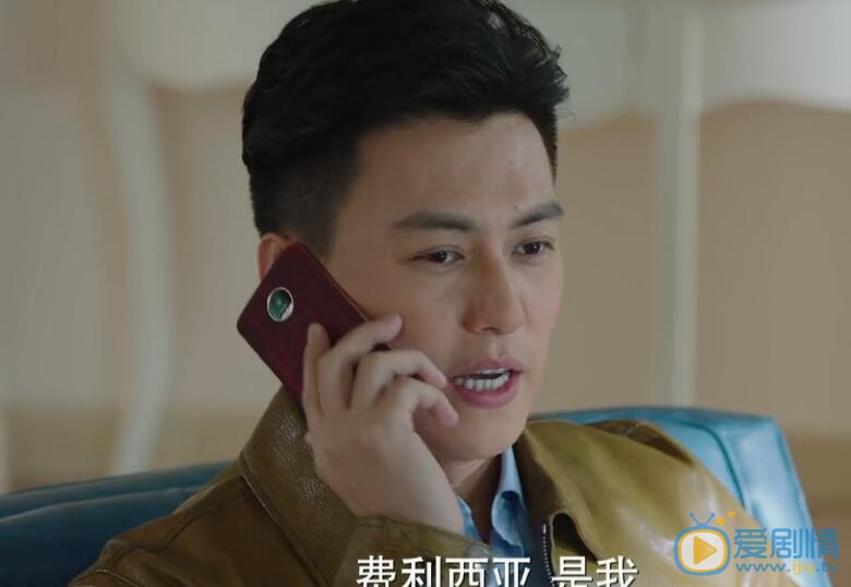 我的前半生贺涵用的什么手机牌子?价格多少钱?贺涵用的手机牌子介绍