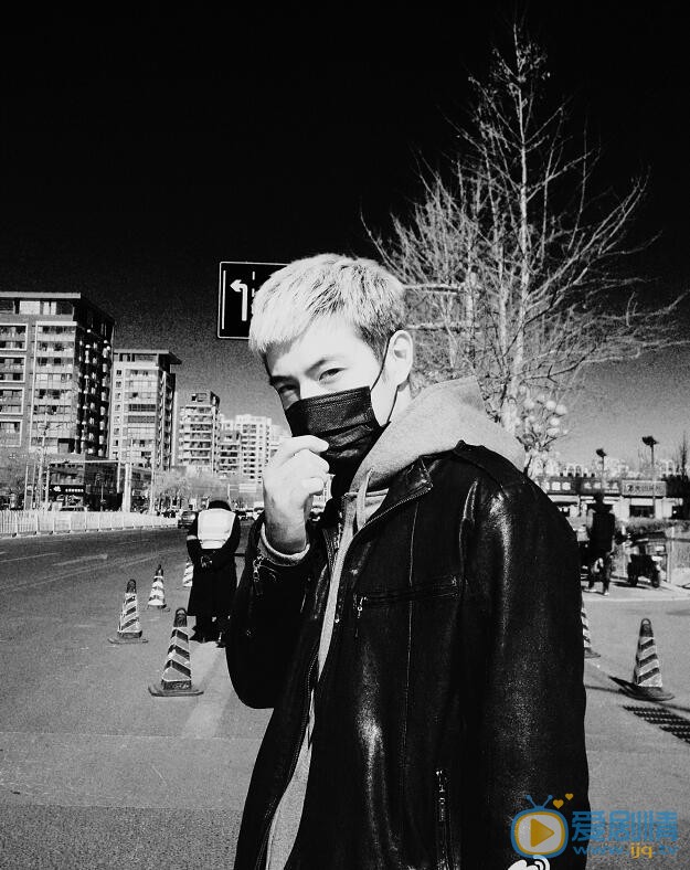 张奕聪生活照 张奕聪高清写真_张奕聪高清剧照