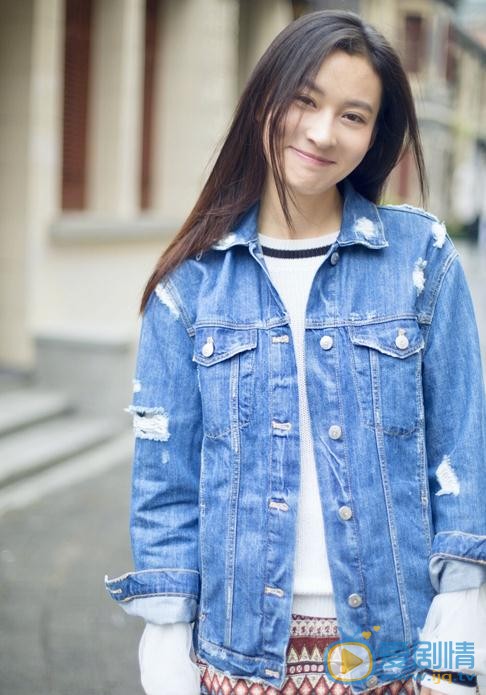 杨亚街拍写真 杨亚高清写真_杨亚高清剧照