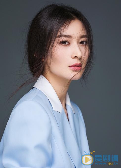 杨亚气质写真 杨亚高清写真_杨亚高清剧照