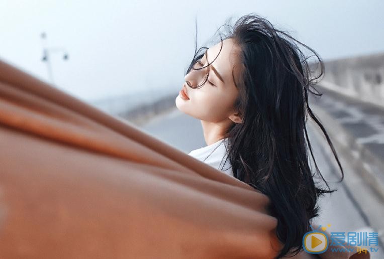 汤晶晶性感写真 汤晶晶高清写真_汤晶晶高清剧照