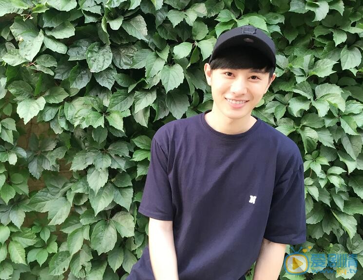 王佑硕阳光写真 王佑硕高清写真_王佑硕高清剧照